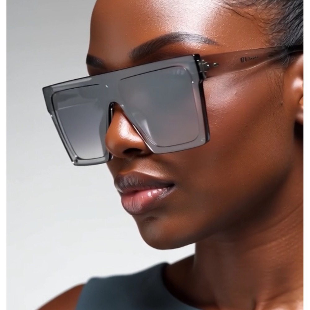 Women Shades Gray Frame‎ Luxury Celebrity Style Outfit Female Sunglasses Gafas